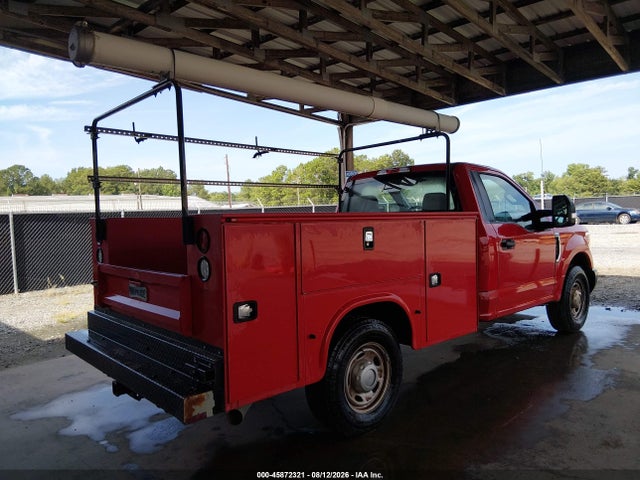 45872321 :رقم المزاد ، 1FDBF2A68JEC69482 vin ، 2018 Ford F-250 Xl مزاد بيع