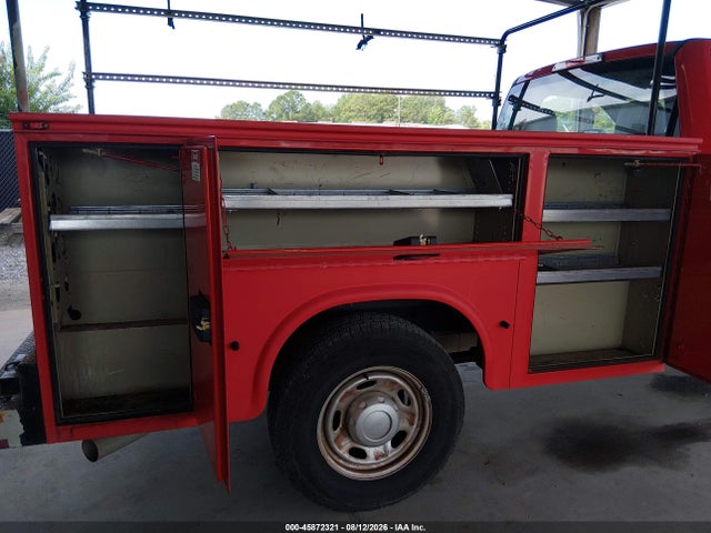 45872321 :رقم المزاد ، 1FDBF2A68JEC69482 vin ، 2018 Ford F-250 Xl مزاد بيع