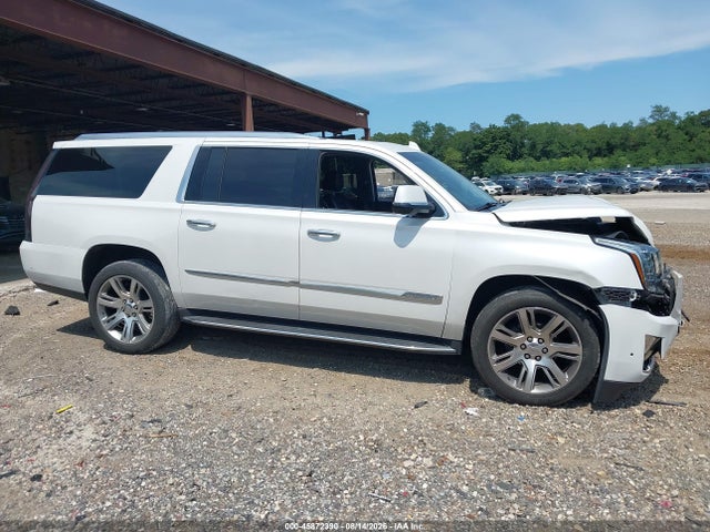 45872390 :رقم المزاد ، 1GYS4HKJ2JR142536 vin ، 2018 Cadillac Escalade Esv Luxury مزاد بيع