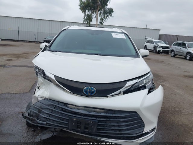 Toyota SIENNA XLE 2021 5TDYRKEC8MS007899 Image 12