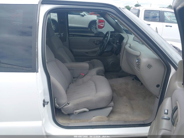 45872450 :رقم المزاد ، 1GCCS19X938185698 vin ، 2003 Chevrolet S-10 Ls مزاد بيع
