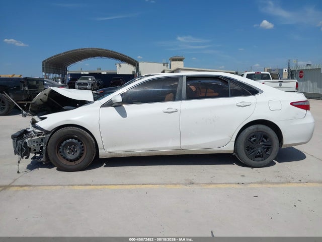 Продажа на аукционе авто 2016 Toyota Camry Le, vin: 4T4BF1FK9GR519624, номер лота: 45872452