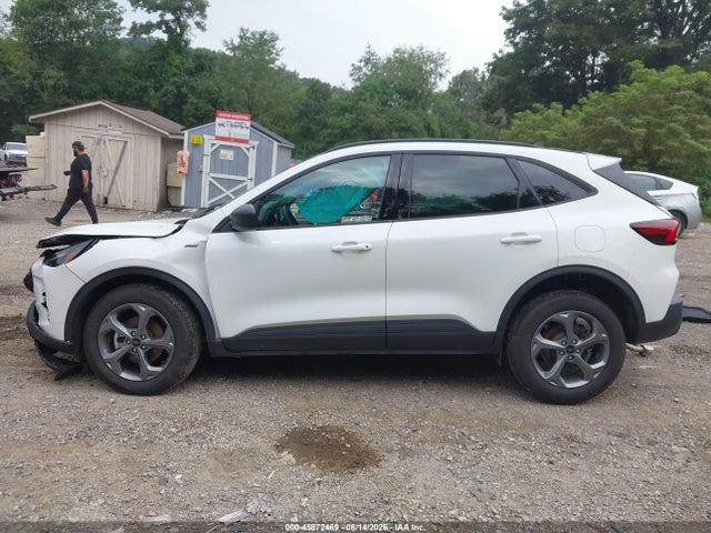 45872469 :رقم المزاد ، 1FMCU9MN0SUB65257 vin ، 2025 Ford Escape St-line مزاد بيع