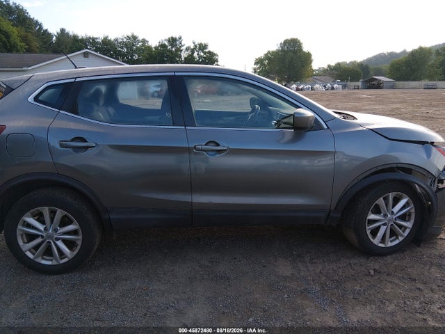 Продажа на аукционе авто 2017 Nissan Rogue Sport S, vin: JN1BJ1CR7HW123201, номер лота: 45872480