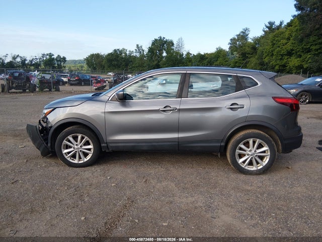 Продажа на аукционе авто 2017 Nissan Rogue Sport S, vin: JN1BJ1CR7HW123201, номер лота: 45872480