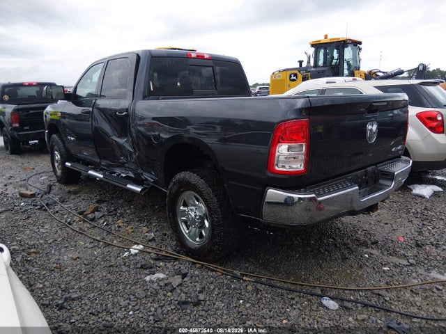 45872540 :رقم المزاد ، 3C6UR5CJ7MG637727 vin ، 2021 Ram 2500 Tradesman  4x4 6'4 Box مزاد بيع