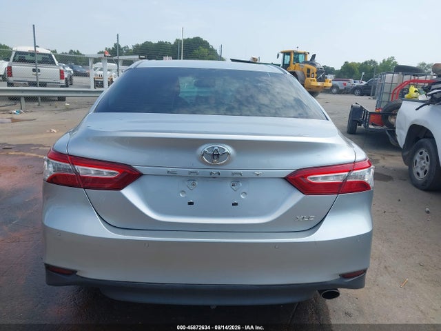 Продажа на аукционе авто 2018 Toyota Camry Xle, vin: 4T1B11HK6JU008210, номер лота: 45872634