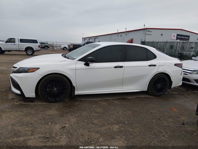 4T1G11BK2NU060695 Toyota Camry Se Nightshade Special Awd