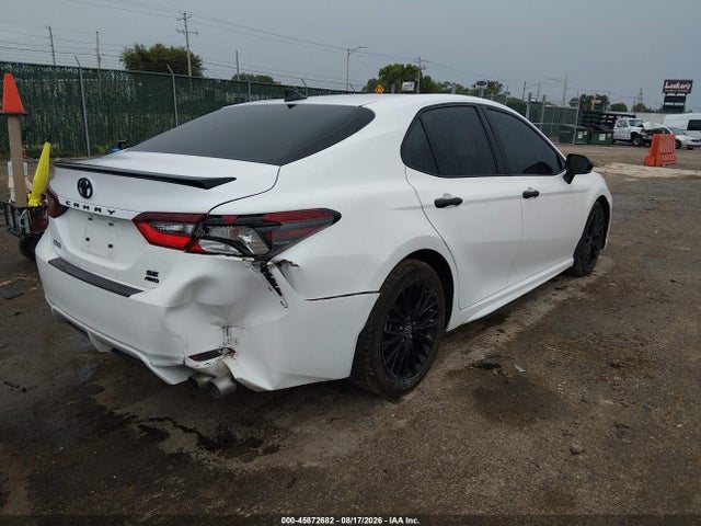 4T1G11BK2NU060695 Toyota Camry Se Nightshade Special Awd