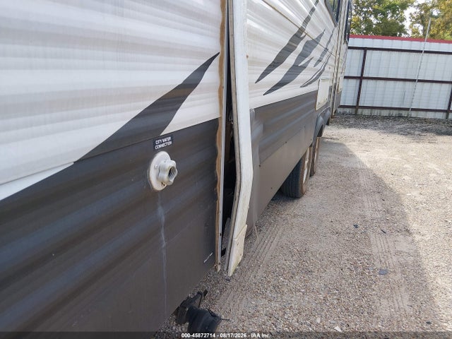 45872714 :رقم المزاد ، 4X4TPUF28EP049898 vin ، 2014 Palomino Puma 30ft مزاد بيع
