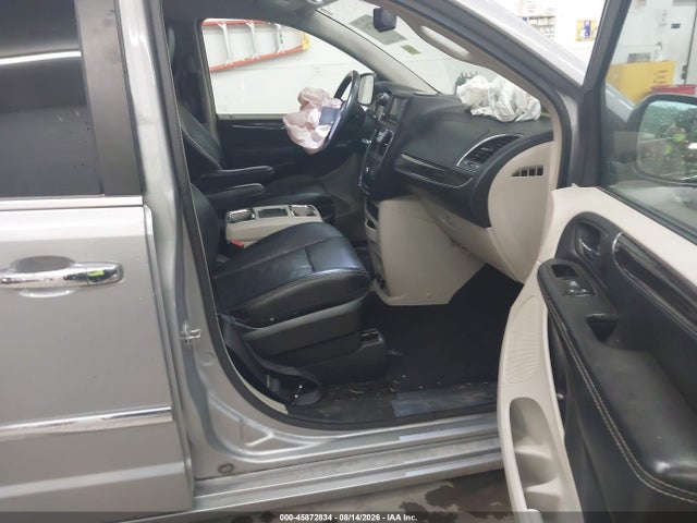 2C4RC1BG2FR698091 Chrysler Town &amp; Country Touring