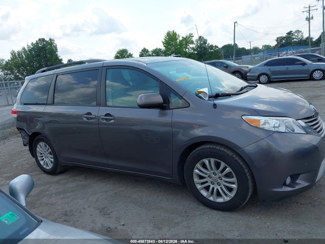 5TDYK3DC2ES438090 Toyota Sienna Xle V6 8 Passenger