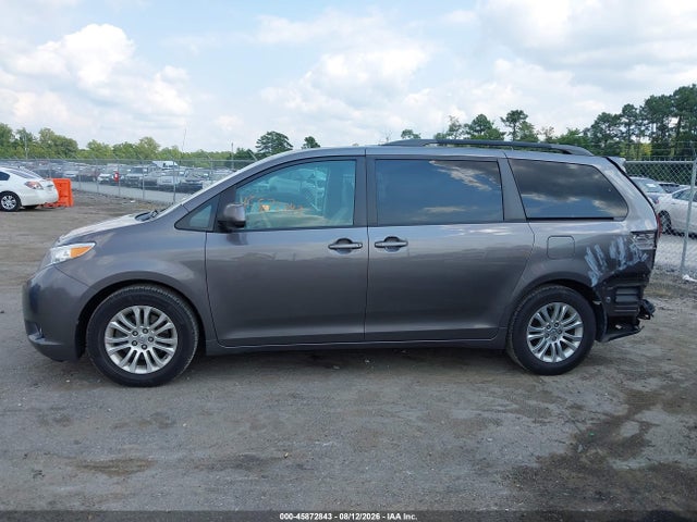 5TDYK3DC2ES438090 Toyota Sienna Xle V6 8 Passenger