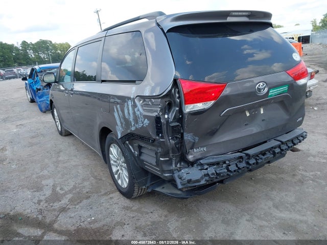 5TDYK3DC2ES438090 Toyota Sienna Xle V6 8 Passenger