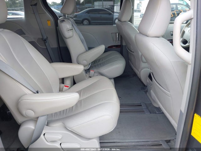 5TDYK3DC2ES438090 Toyota Sienna Xle V6 8 Passenger