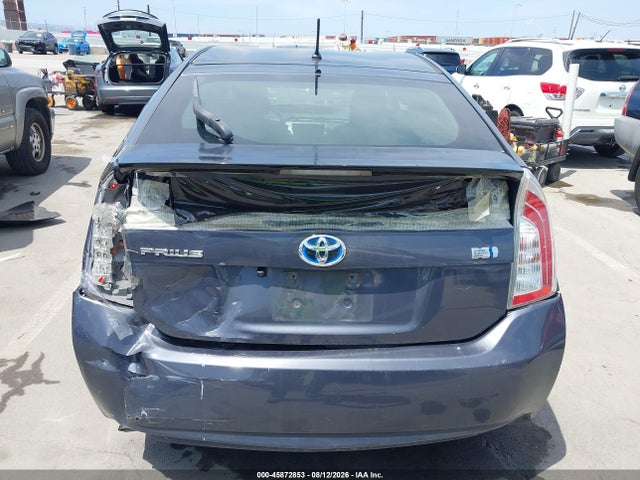 Toyota Prius Two 2014 JTDKN3DU8E0371181 Image 6