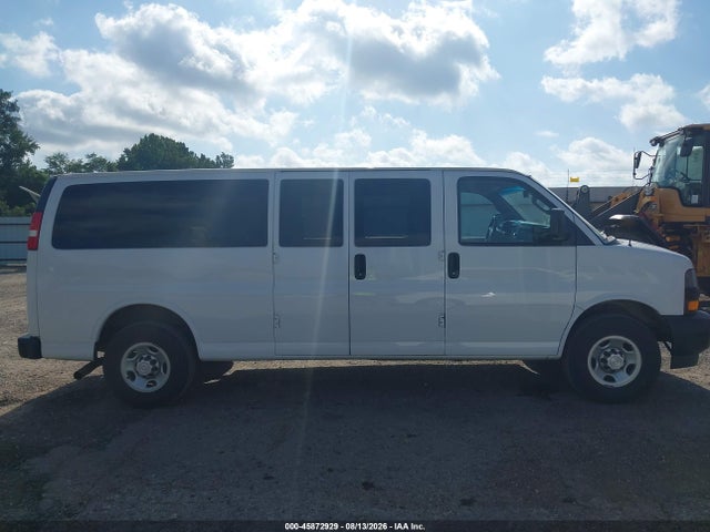 Chevrolet Express 3500 Ls 2019 1GAZGNFG2K1354807 Image 18