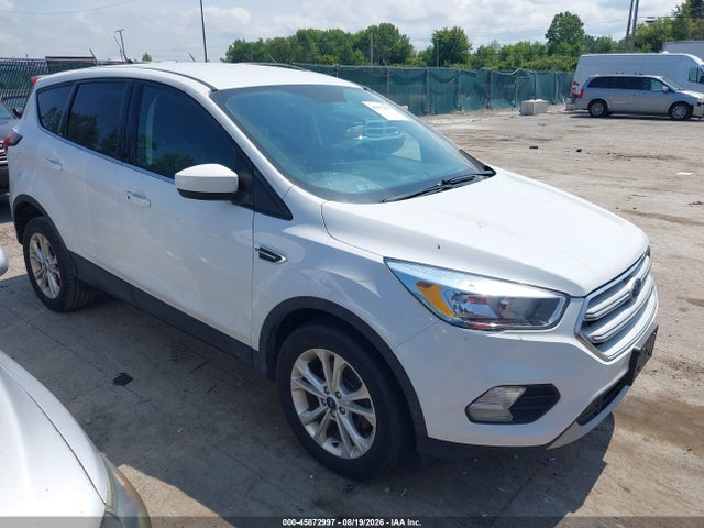 45872997 :رقم المزاد ، 1FMCU0GD0KUA03062 vin ، 2019 Ford Escape Se مزاد بيع