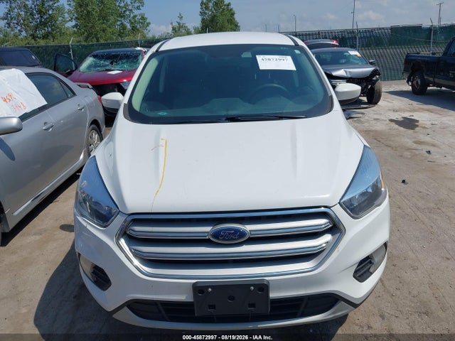 45872997 :رقم المزاد ، 1FMCU0GD0KUA03062 vin ، 2019 Ford Escape Se مزاد بيع