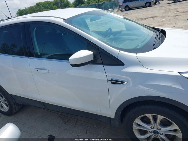 45872997 :رقم المزاد ، 1FMCU0GD0KUA03062 vin ، 2019 Ford Escape Se مزاد بيع
