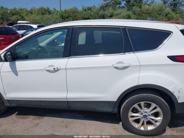 45872997 :رقم المزاد ، 1FMCU0GD0KUA03062 vin ، 2019 Ford Escape Se مزاد بيع