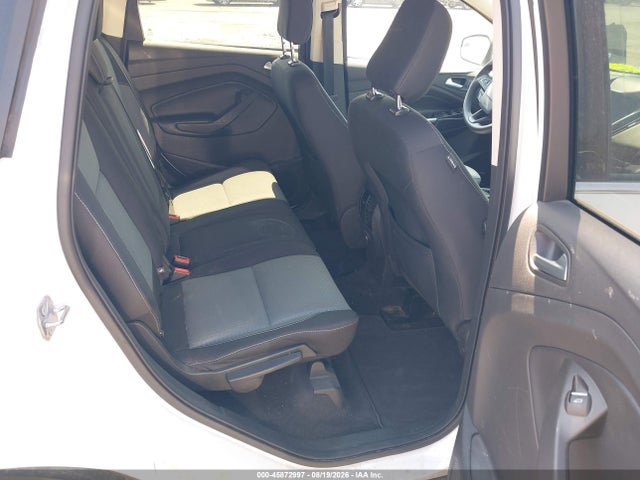 45872997 :رقم المزاد ، 1FMCU0GD0KUA03062 vin ، 2019 Ford Escape Se مزاد بيع