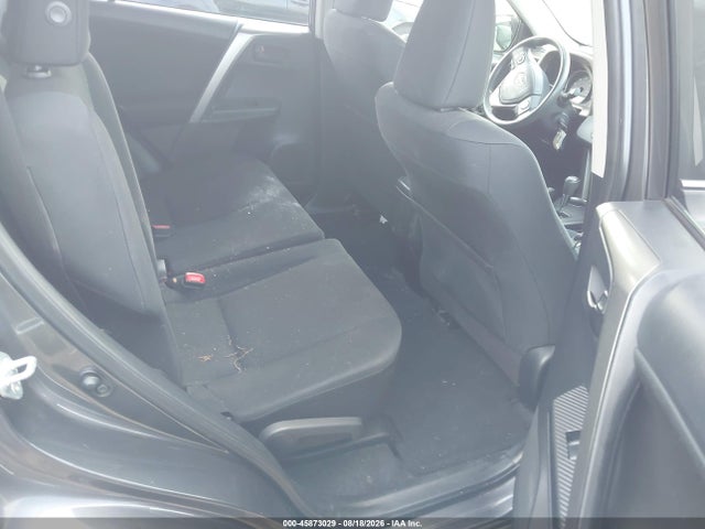 Toyota RAV4 LE 2015 JTMBFREV0FJ041442 Image 8