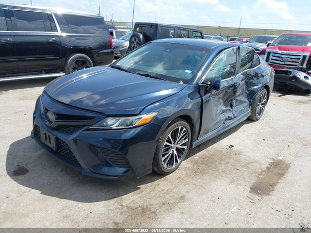Продажа на аукционе авто 2018 Toyota Camry Se, vin: 4T1B11HK0JU663009, номер лота: 45873032