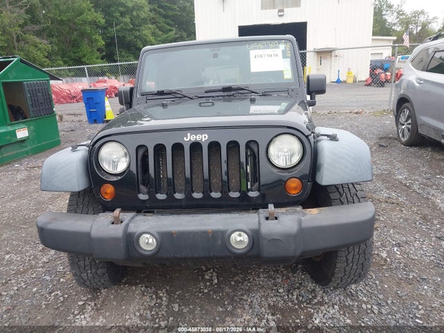 45873038 :رقم المزاد ، 1J4BA6D17BL527038 vin ، 2011 Jeep Wrangler Rubicon مزاد بيع