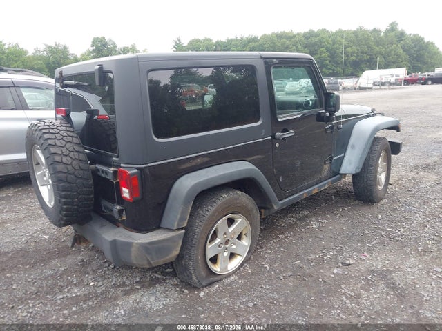 45873038 :رقم المزاد ، 1J4BA6D17BL527038 vin ، 2011 Jeep Wrangler Rubicon مزاد بيع