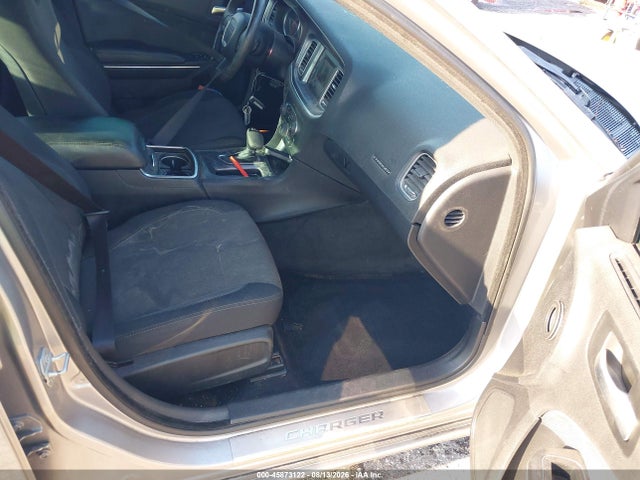 Продажа на аукционе авто 2015 Dodge Charger Se, vin: 2C3CDXBG5FH897734, номер лота: 45873122