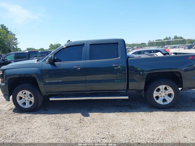 Продаж на аукціоні авто 2018 Chevrolet Silverado 1500 2lt, vin: 3GCUKREC5JG360168, номер лоту: 45873172