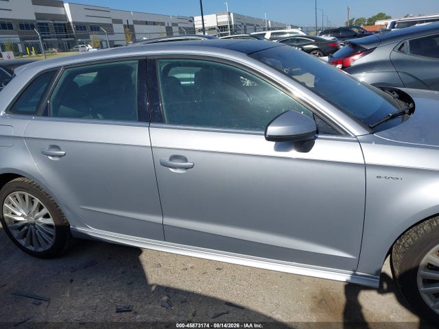 Aukcja sprzedaży 2017 Audi A3 Sportback E-tron Premium Plus, vin: WAUTPBFF9HA043190, numer aukcji: 45873174