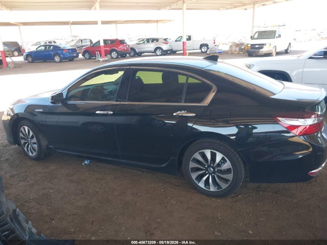 JHMCR6F7XHC005709 Honda Accord Hybrid Touring
