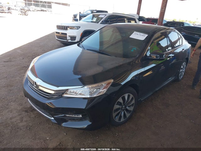JHMCR6F7XHC005709 Honda Accord Hybrid Touring
