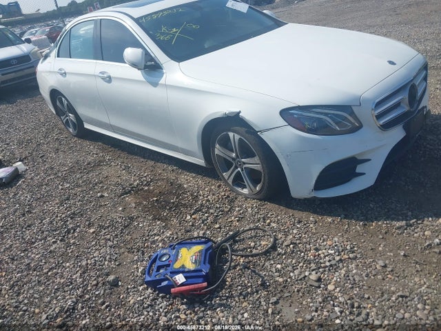 2018 Mercedes-benz E 300 მანქანა იყიდება აუქციონზე, vin: WDDZF4JB7JA469942, აუქციონის ნომერი: 45873212