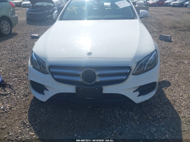 2018 Mercedes-benz E 300 მანქანა იყიდება აუქციონზე, vin: WDDZF4JB7JA469942, აუქციონის ნომერი: 45873212