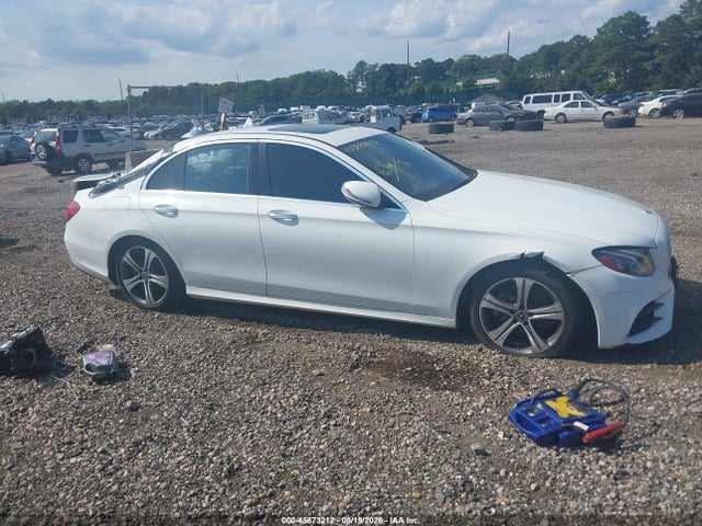 2018 Mercedes-benz E 300 მანქანა იყიდება აუქციონზე, vin: WDDZF4JB7JA469942, აუქციონის ნომერი: 45873212