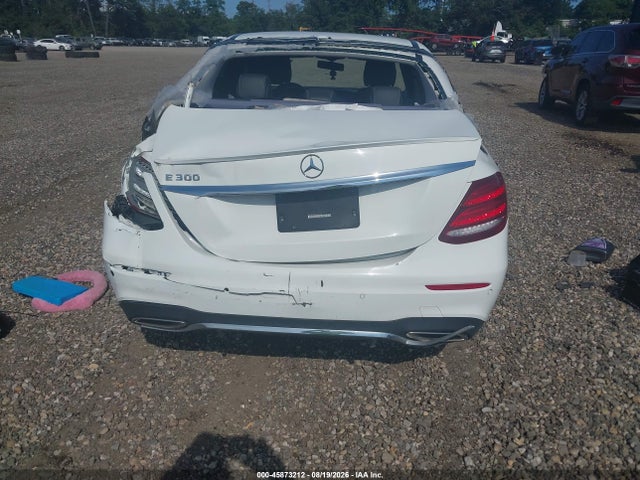 2018 Mercedes-benz E 300 მანქანა იყიდება აუქციონზე, vin: WDDZF4JB7JA469942, აუქციონის ნომერი: 45873212