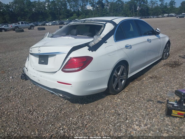 2018 Mercedes-benz E 300 მანქანა იყიდება აუქციონზე, vin: WDDZF4JB7JA469942, აუქციონის ნომერი: 45873212
