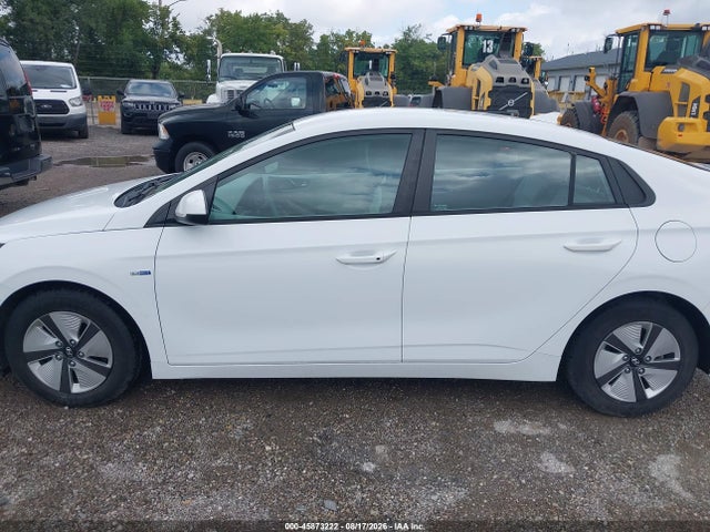 Продажа на аукционе авто 2020 Hyundai Ioniq Hybrid Blue, vin: KMHC65LC3LU232731, номер лота: 45873222