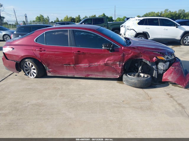4T1B11HK8JU566107 Toyota CAMRY LE