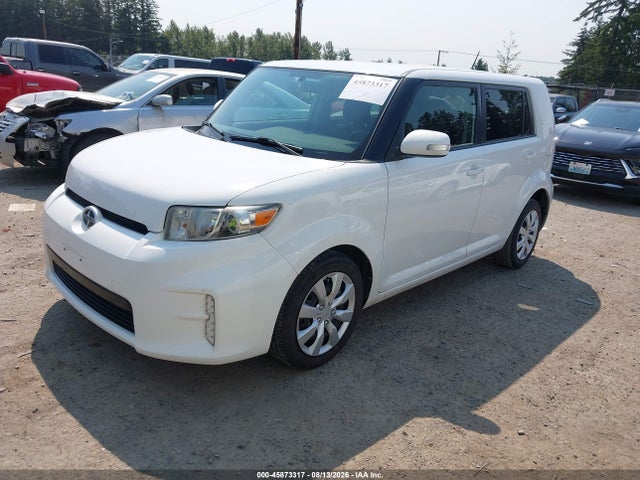 Scion XB 2014 JTLZE4FE6EJ054170 Image 2