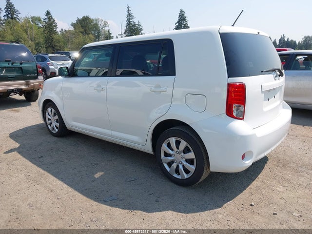 Scion XB 2014 JTLZE4FE6EJ054170 Image 3