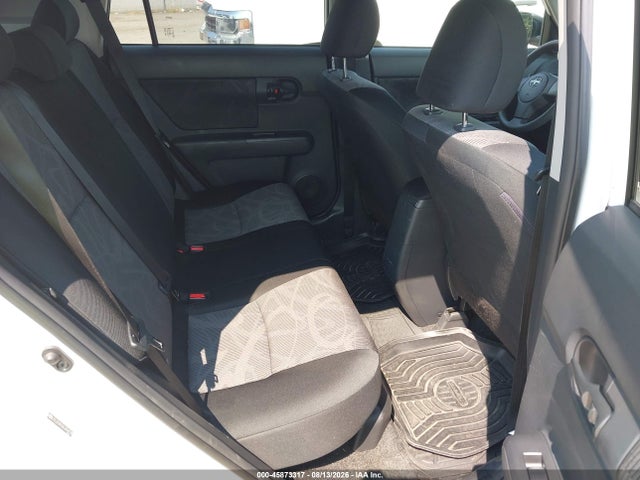 Scion XB 2014 JTLZE4FE6EJ054170 Image 8