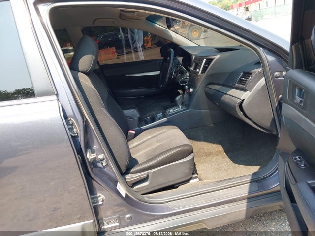 Продаж на аукціоні авто 2014 Subaru Outback 2.5i Premium, vin: 4S4BRCCC6E3307373, номер лоту: 45873379