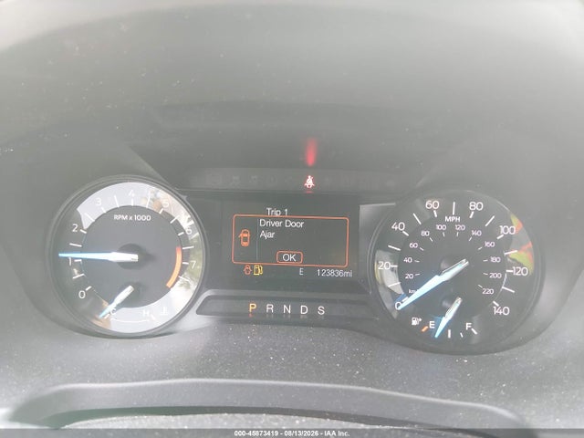 45873419 :رقم المزاد ، 1FM5K8D85JGB82782 vin ، 2018 Ford Explorer Xlt مزاد بيع