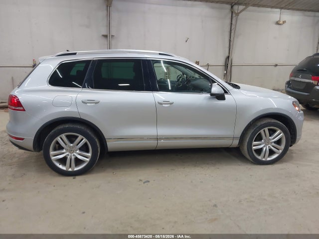 2013 Volkswagen Touareg Tdi Executive მანქანა იყიდება აუქციონზე, vin: WVGEP9BPXDD007306, აუქციონის ნომერი: 45873420