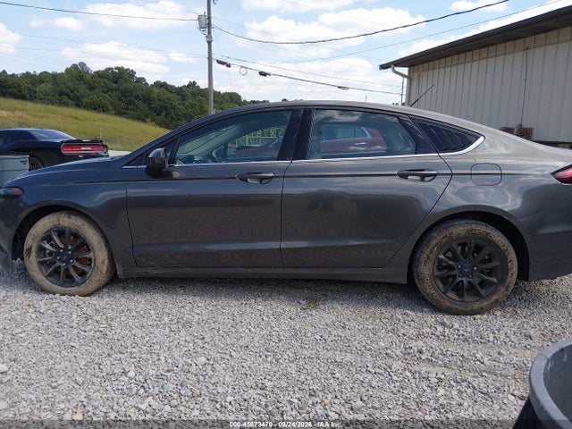 Aukcja sprzedaży 2018 Ford Fusion S, vin: 3FA6P0G79JR165982, numer aukcji: 45873470