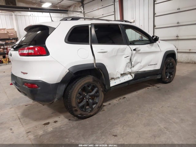 45873492 :رقم المزاد ، 1C4PJMBB0GW338510 vin ، 2016 Jeep Cherokee Trailhawk مزاد بيع